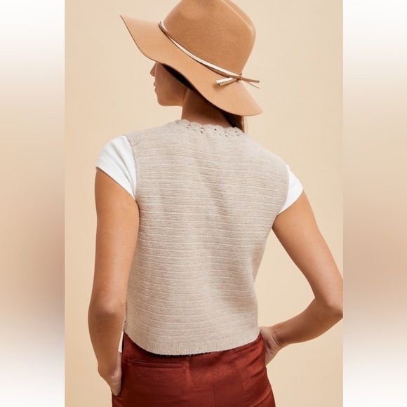 068- Beige Knit Vest with Lace Trim - Picture 3 of 3